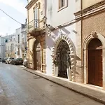 Diffuso Dimora Rossi Charme Turi