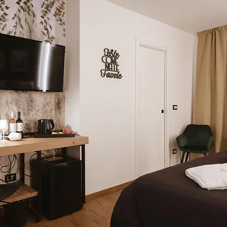 Diffuso Dimora Rossi Charme Hotel