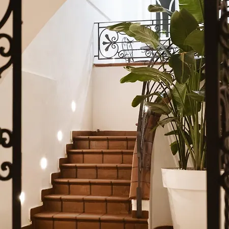 Diffuso Dimora Rossi Charme Hotel 3*